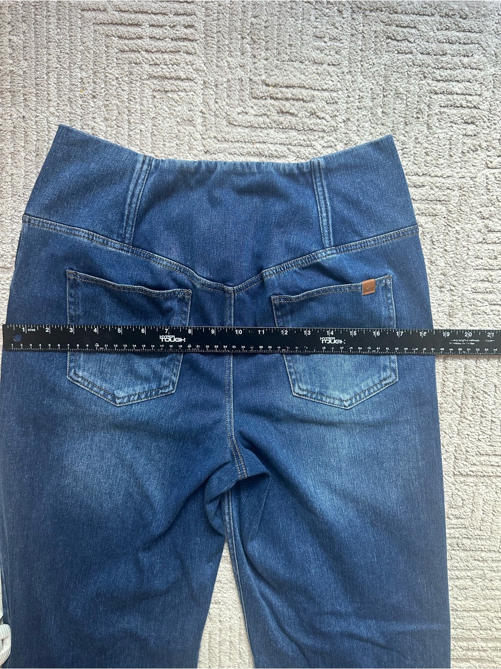 High-Waist V-Crossover Wide Leg Jeans - Dark Blue - Picture 13 of 16